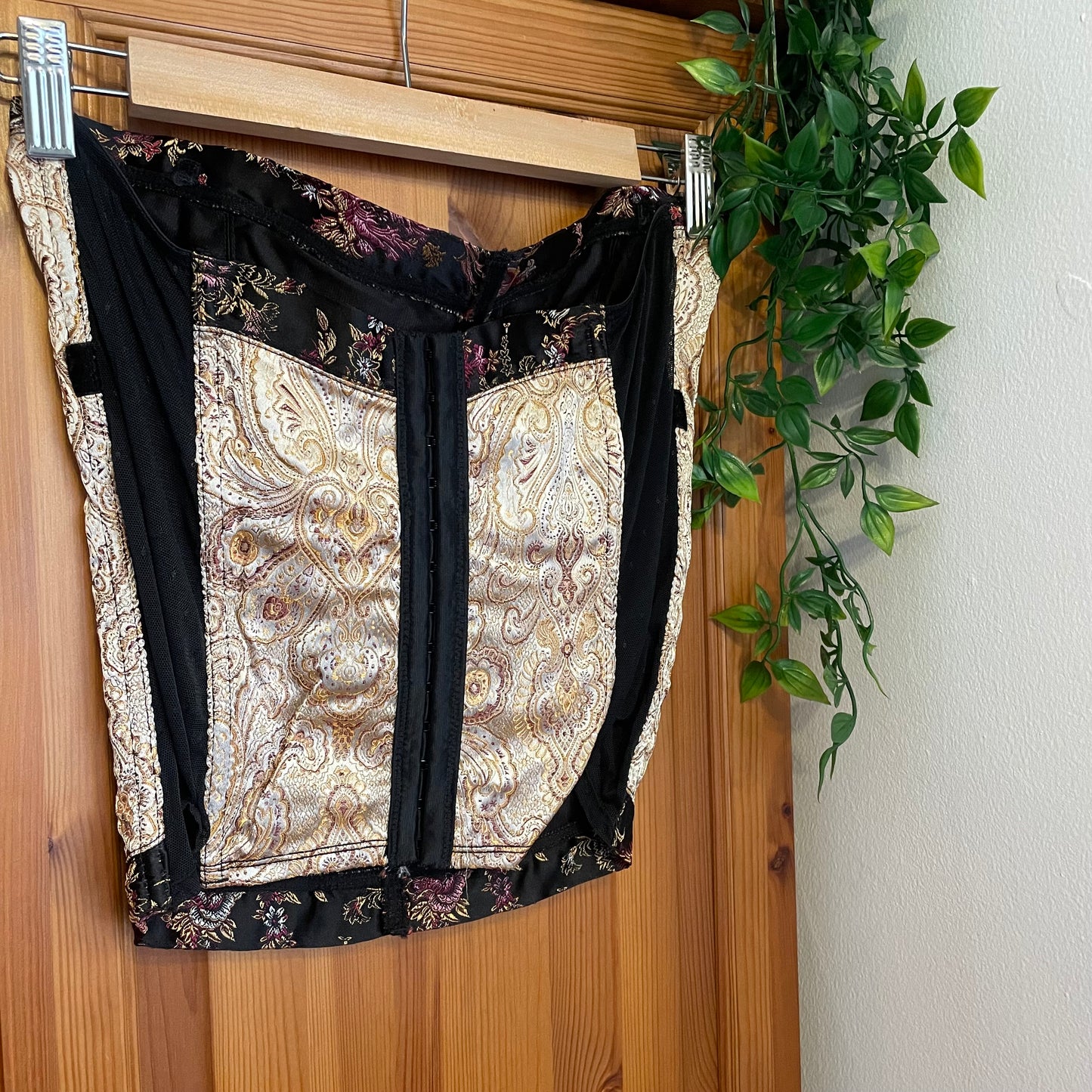 Oriental Style Corset