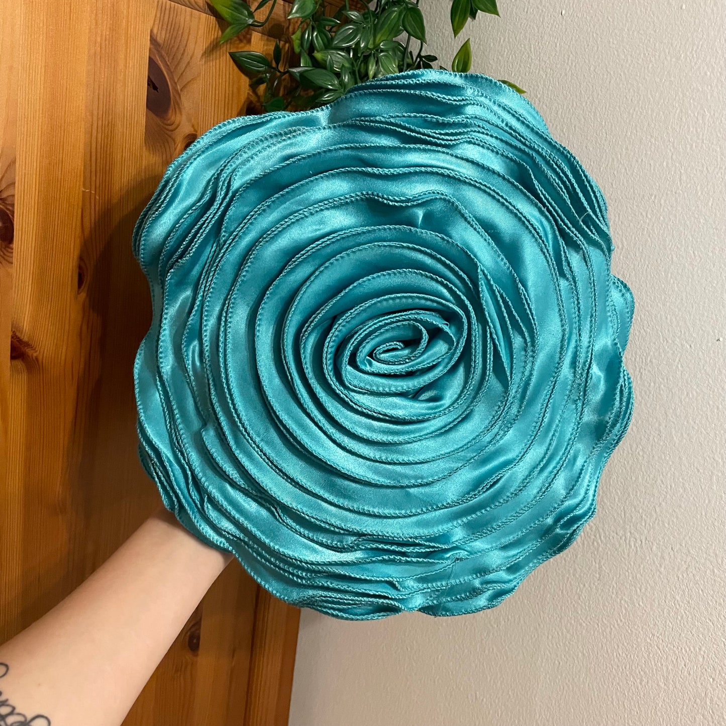 Y2K rose cushion