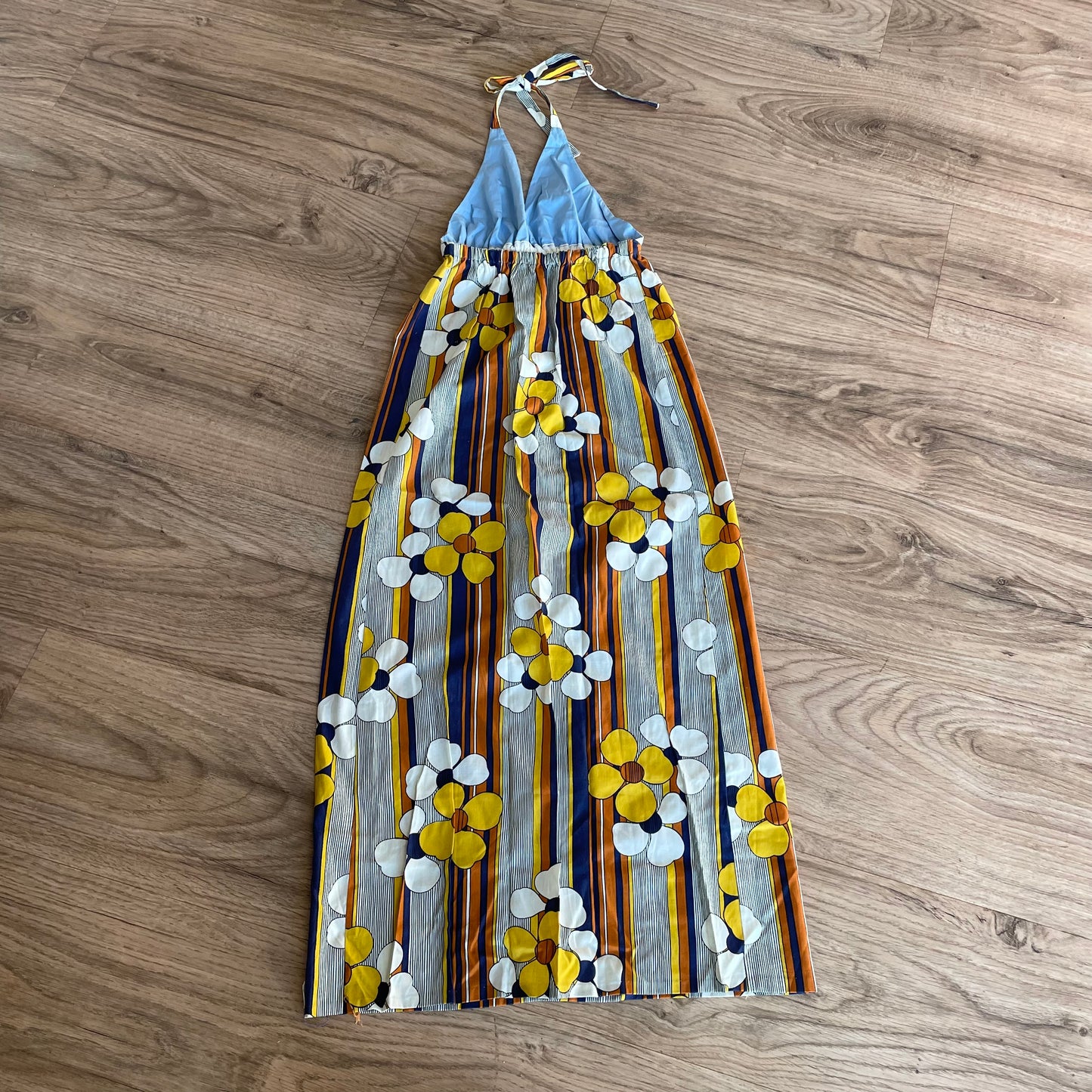 Halter-neck Maxi Dress