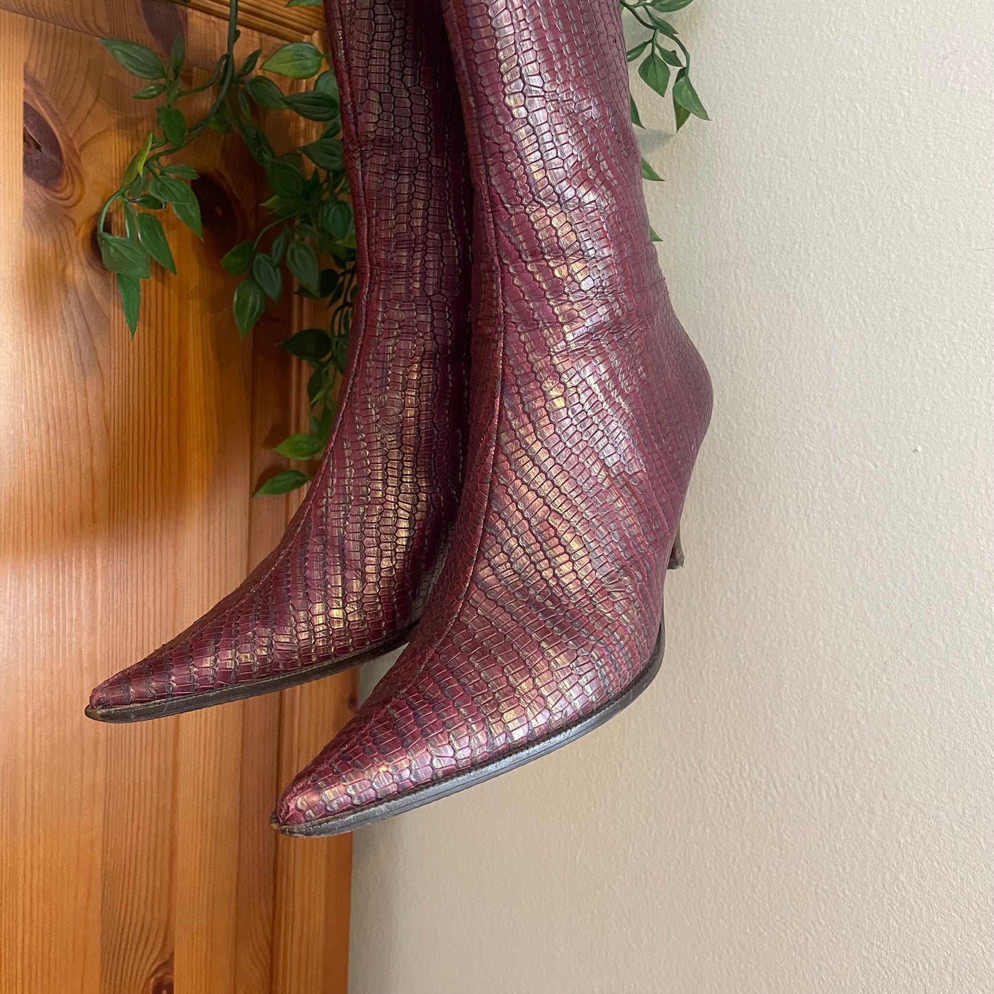 90s Purple Crocodile Boots