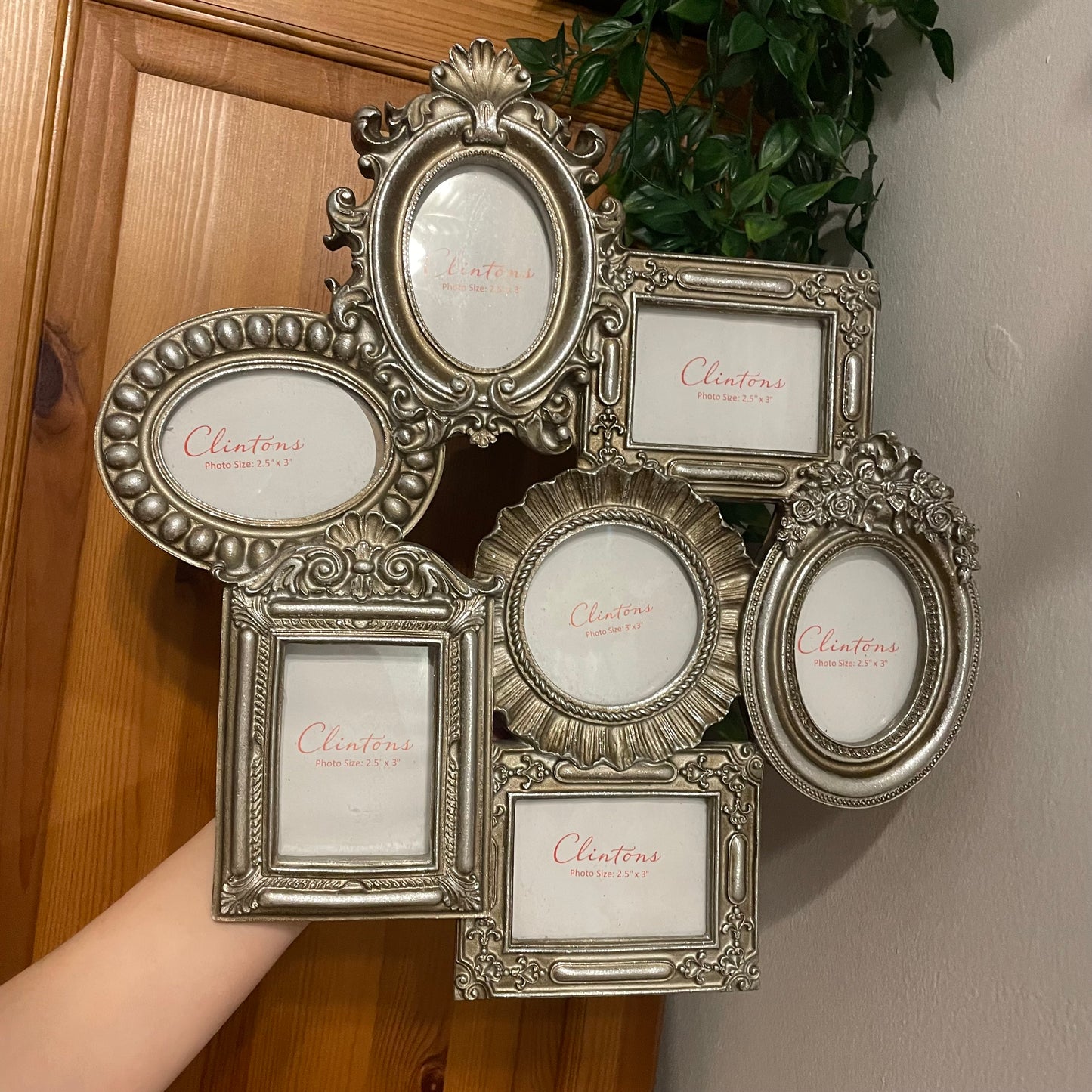 Clinton’s Photoframe