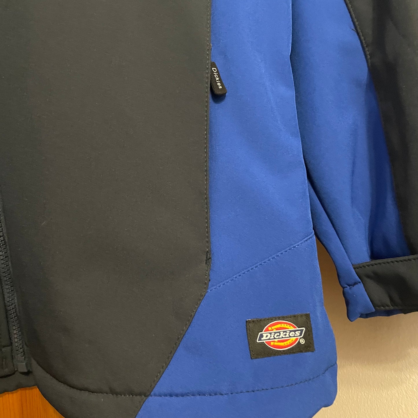 Dickies “maywood” soft shell coat