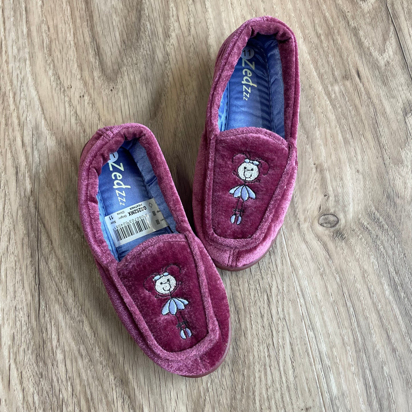 Girls slippers