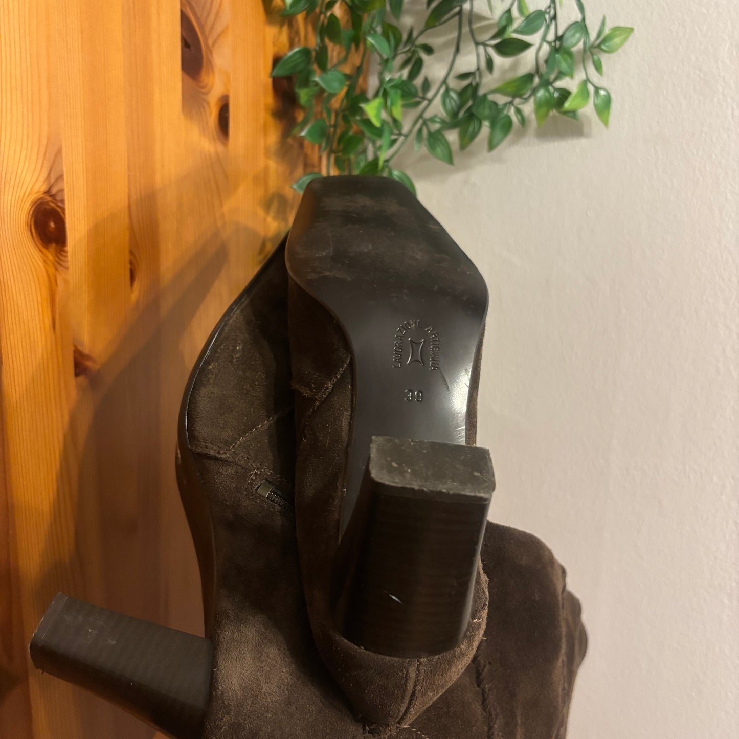 Y2K suede faith calf boots