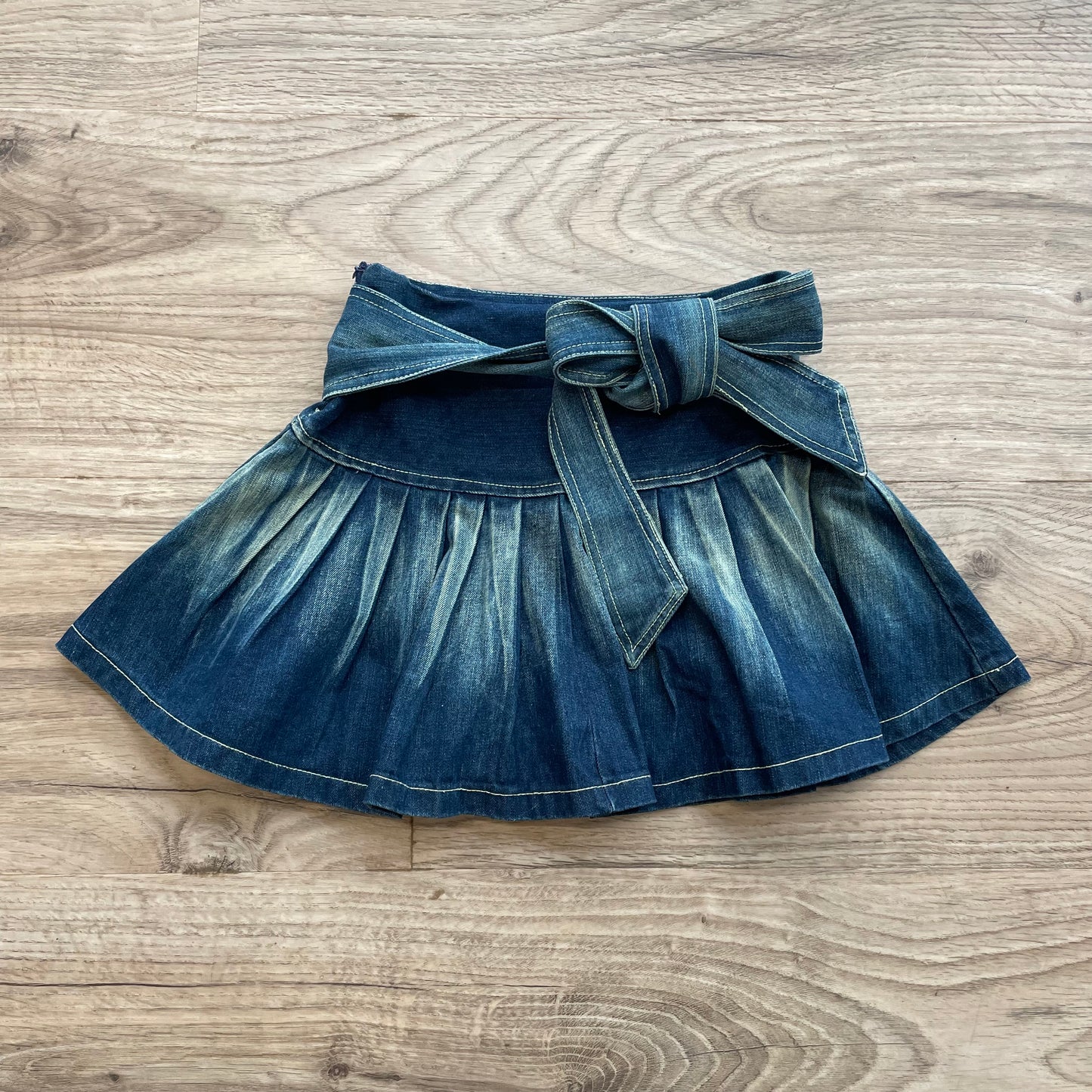 Y2k mini denim skirt