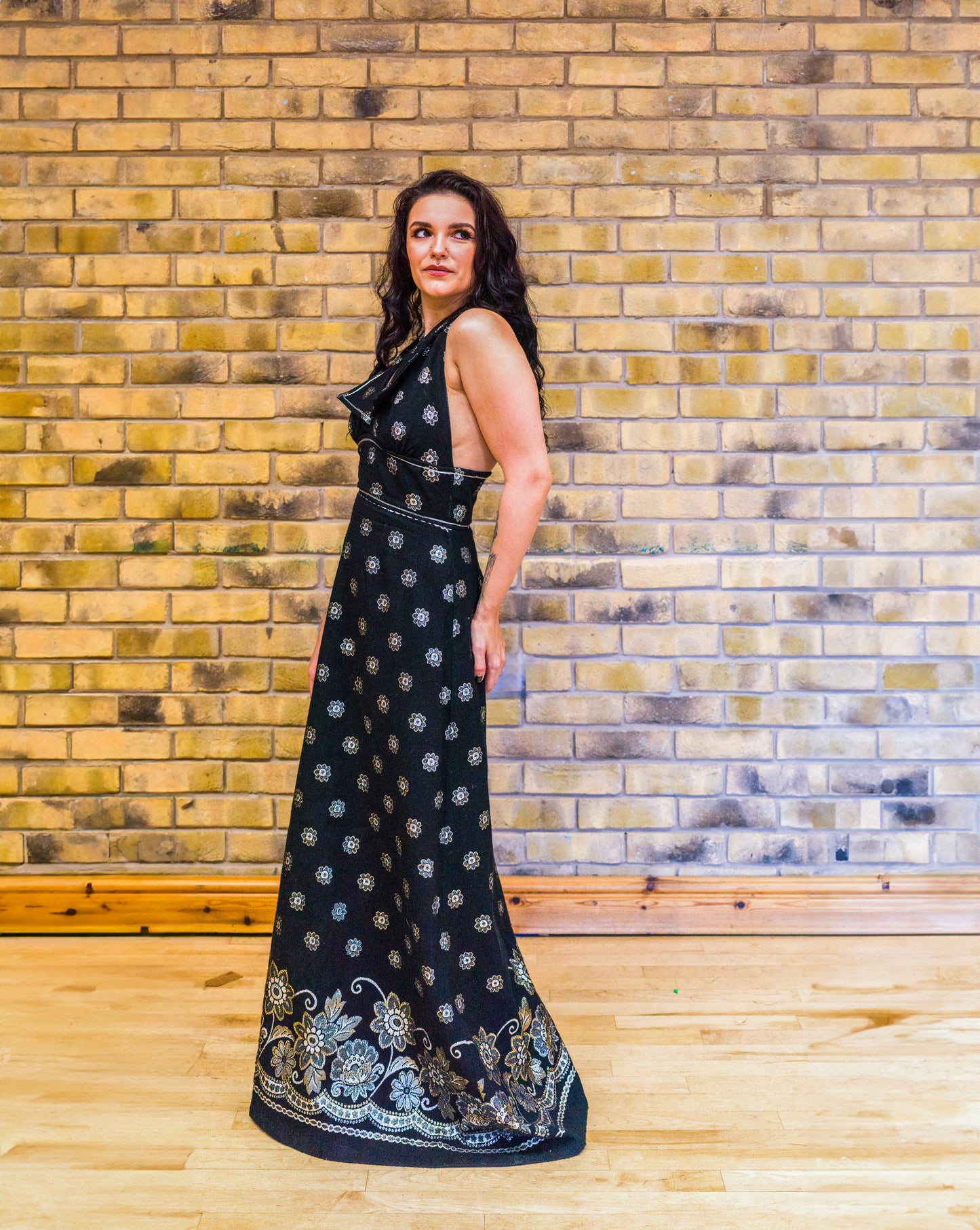 Halter-neck Maxi Dress