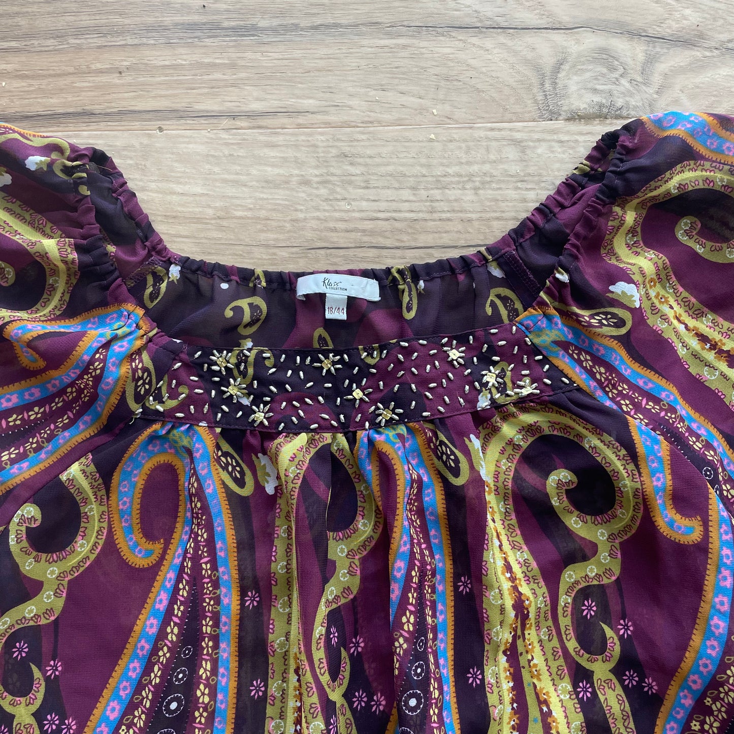 Patterned blouse top