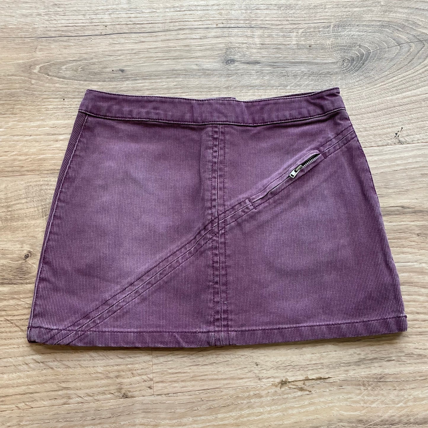 90s mini skirt