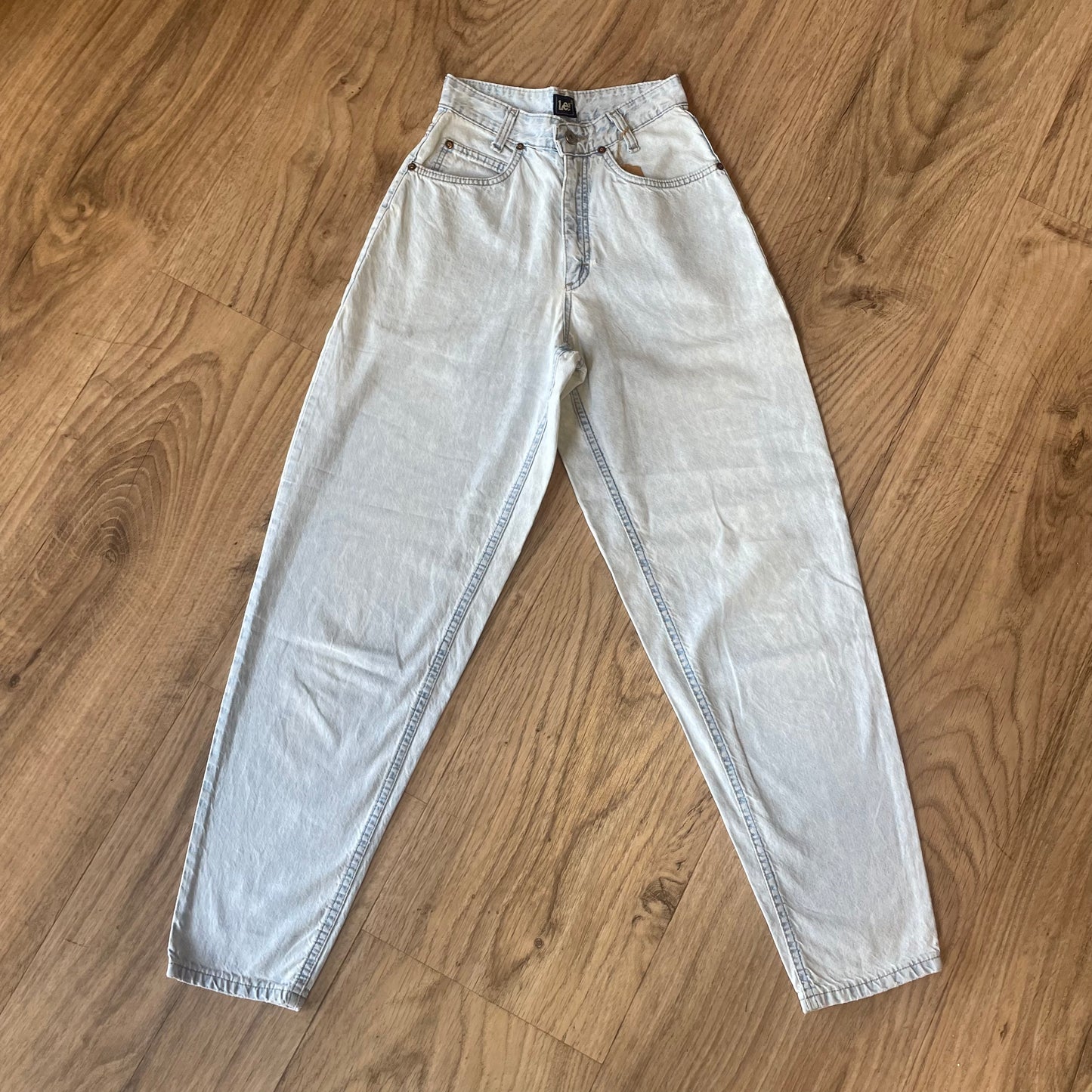 Light “Lee” mom jeans