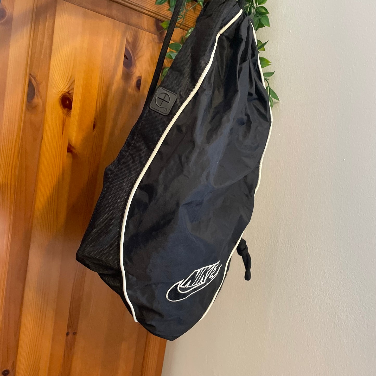 90s Nike drawstring backpack
